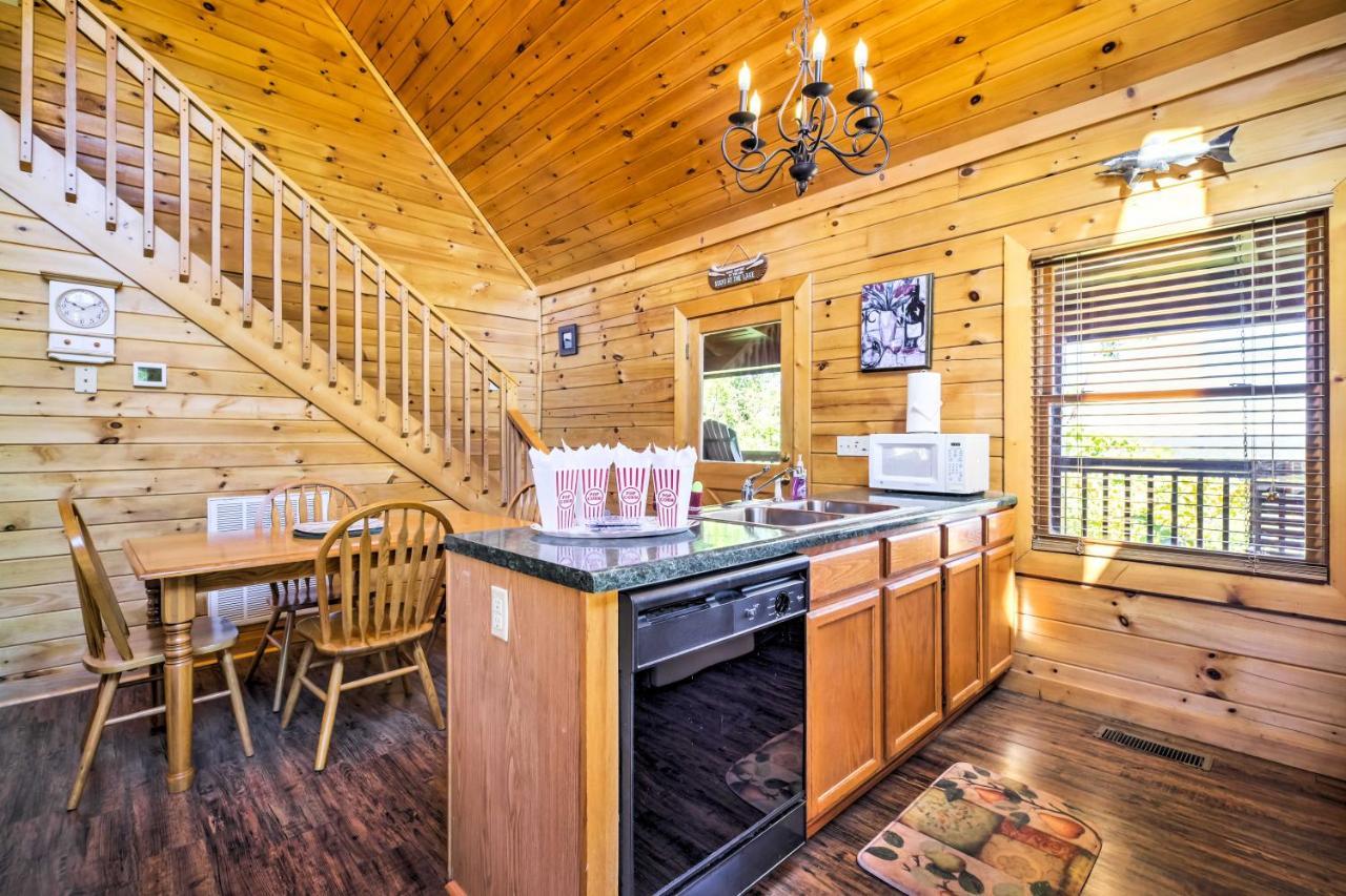 Sevierville Retreat Private Hot Tub And Lake Views! Exterior photo